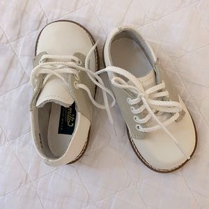 Amilio Two-Tone Leather Saddle Oxford Dress Shoes | NWOT